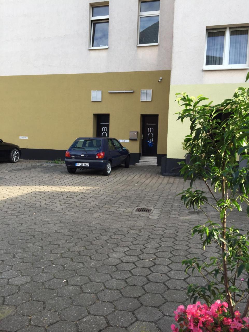 Moderne Studio Apartments Und 120Qm Wohnungen In Oberhausen, Ideal Fuer Geschaeftsreisende Und Monteure Обергаузен Екстер'єр фото