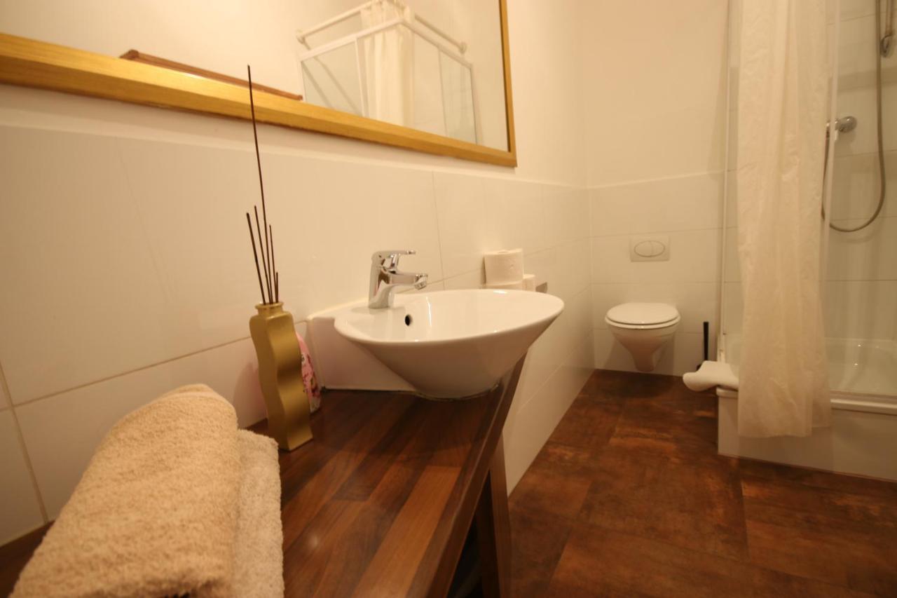 Moderne Studio Apartments Und 120Qm Wohnungen In Oberhausen, Ideal Fuer Geschaeftsreisende Und Monteure Обергаузен Екстер'єр фото